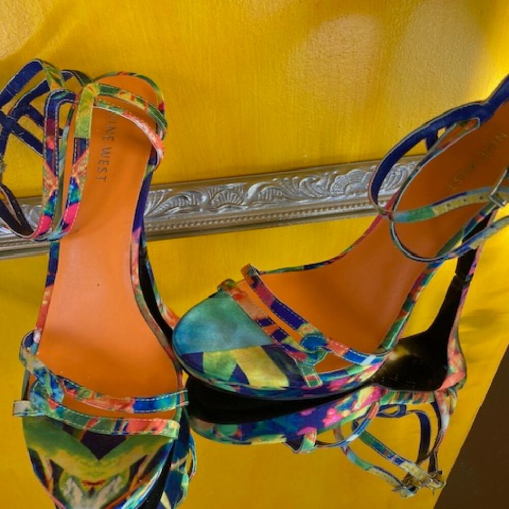 Shoes - sandal style heels